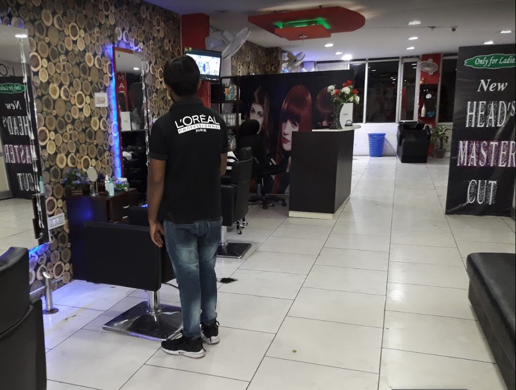 Big Master Unisex Salon