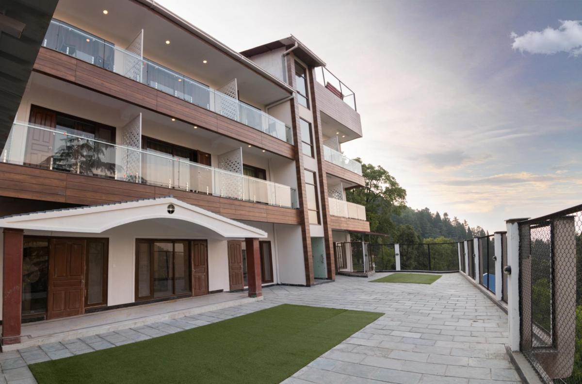 Seven Oaks Hotel