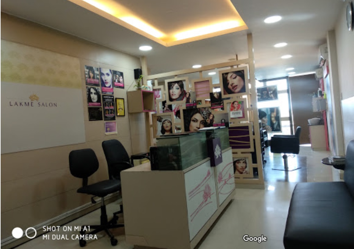 Lakme Salon GMS Road
