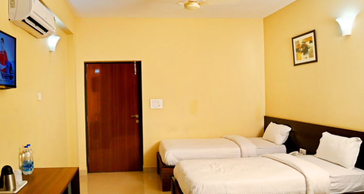 The Forest View Hotel 