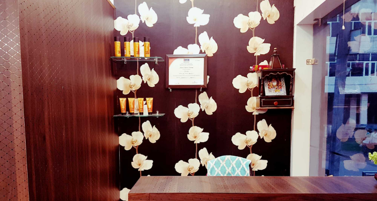  The White Rose Beauty Salon 