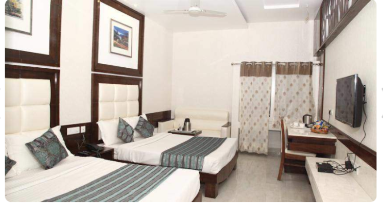 Hotel Emerald 