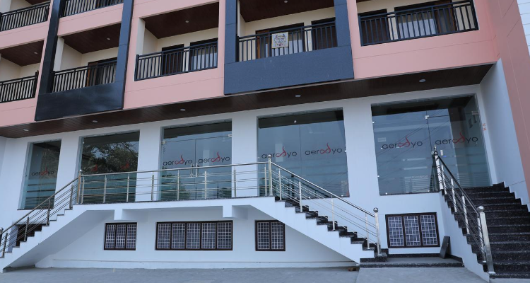 Hotel Aeradyo Inn - Almora