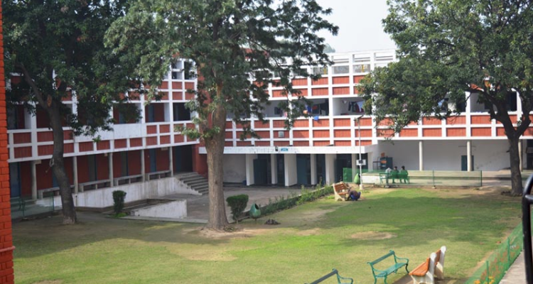 Post Graduate Government College for Girls 11 CHD