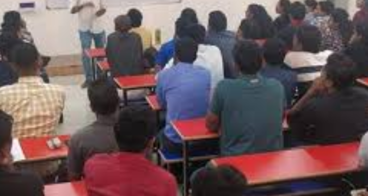 Apti Plus Academy Bank Coaching in Pune