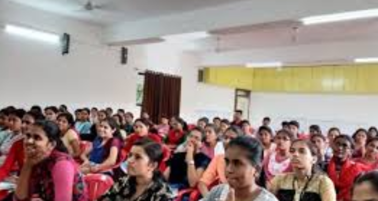 Apti Plus Academy Bank Coaching in Pune
