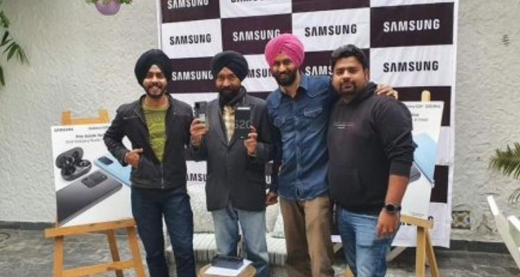 Sardar Ji Fones