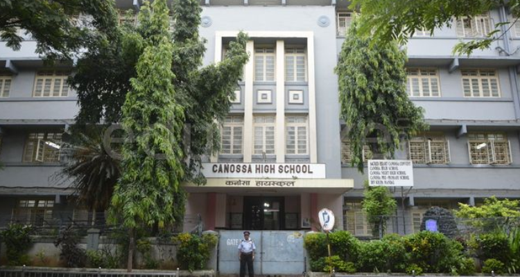 CANOSSA HIGH SCHOOL