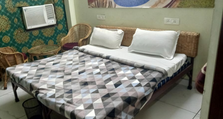 Trishul  guest house