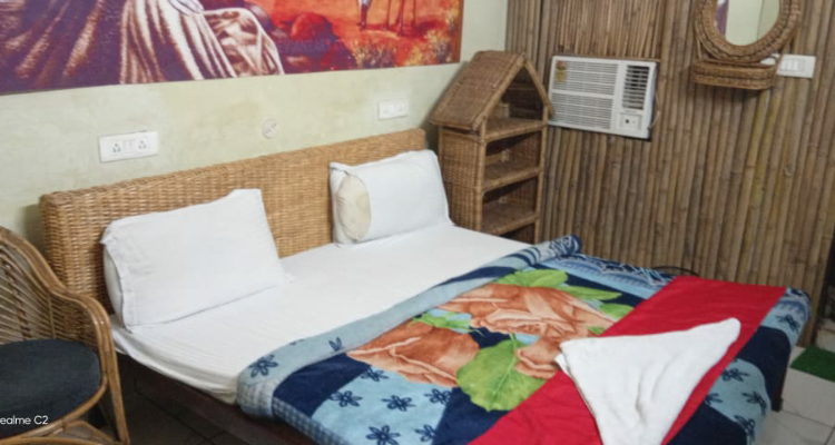 Trishul  guest house