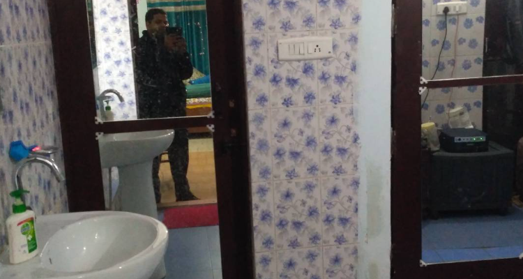 Space For Rent in dehradun near clock tower