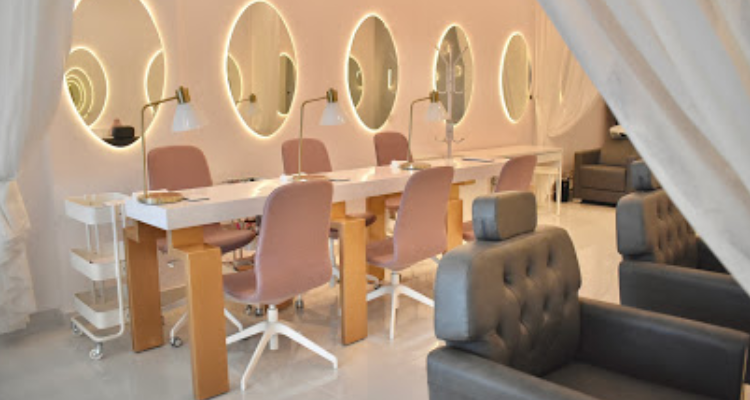 Antheia Enhance Unisex Salon Dehradun