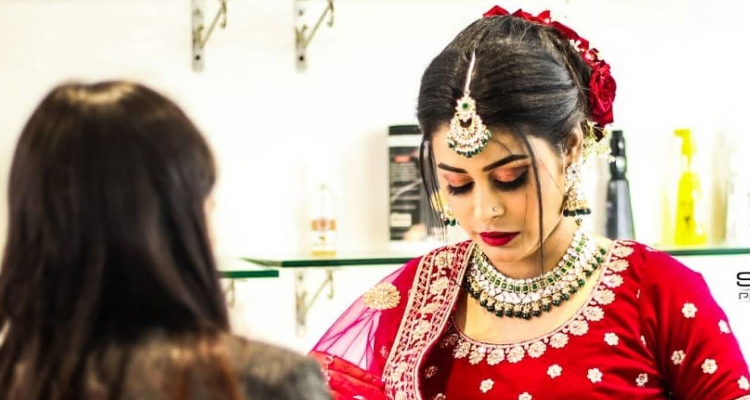 Glamour Oviya Makeup Studio & Salon - Dehradun