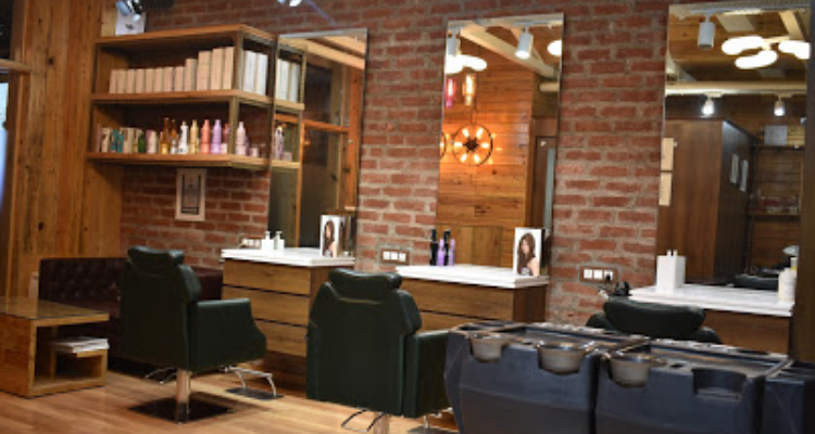 T-Shear Hair & Makeup Studio (Rudrapur)