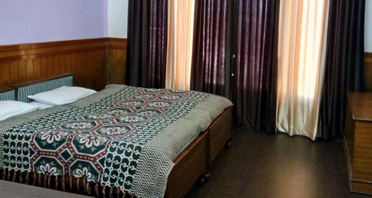 Hotel Himsagar - Almora