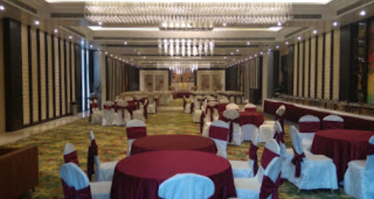 KL7 Hotel & Banquets
