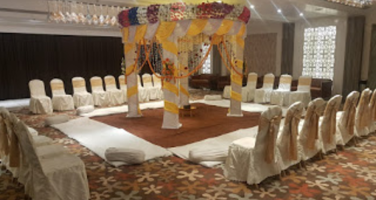 KL7 Hotel & Banquets