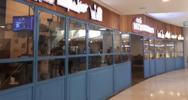 Cafe Delhi Heights