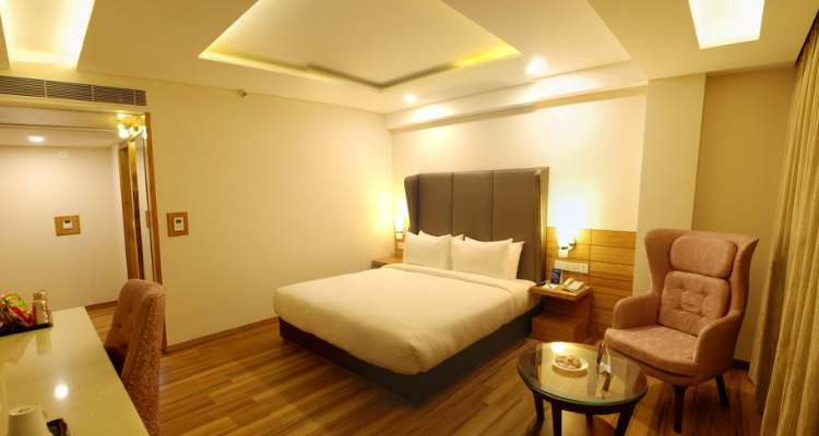 Glades Hotel