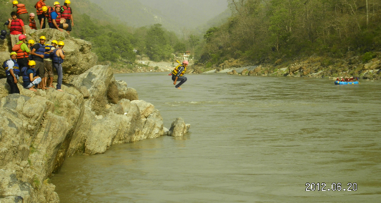 Real adventure guru - Ganga bank camp