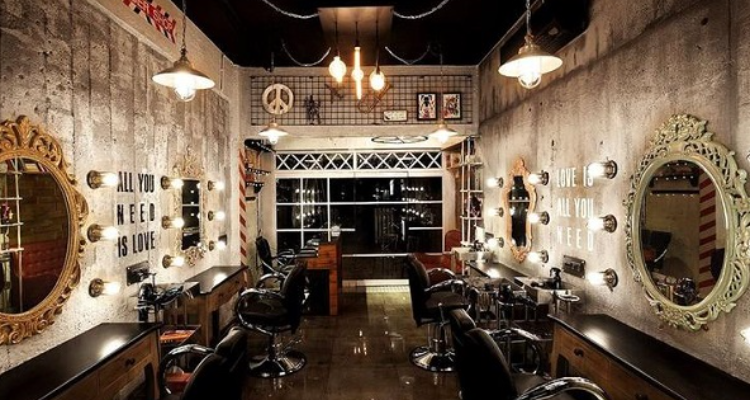 Happy in the head salon - Mumbai