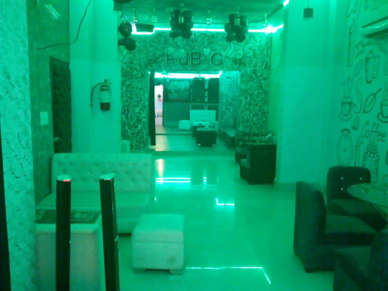 PUB G Lounge & Cafe
