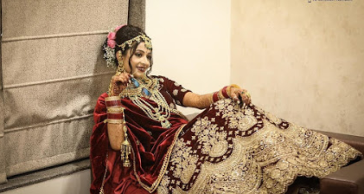 Makeovers by Monali - Professional Makeup Artist- Madhya Pradesh
