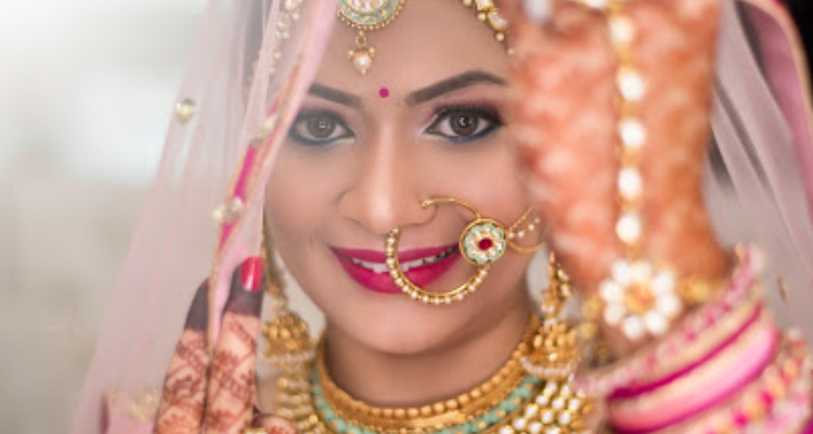 Akarshan Beauty Salon - Gwalior (MP)