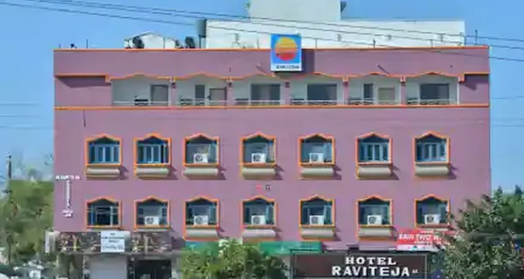 Hotel Ravi Teja