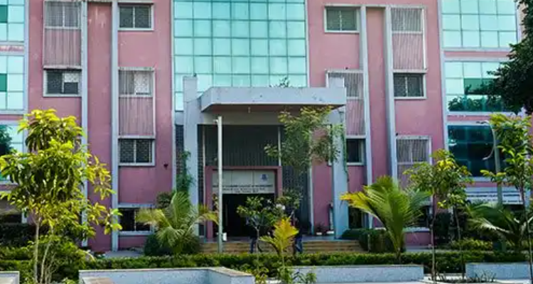Hasmukh Goswami College of Engineering