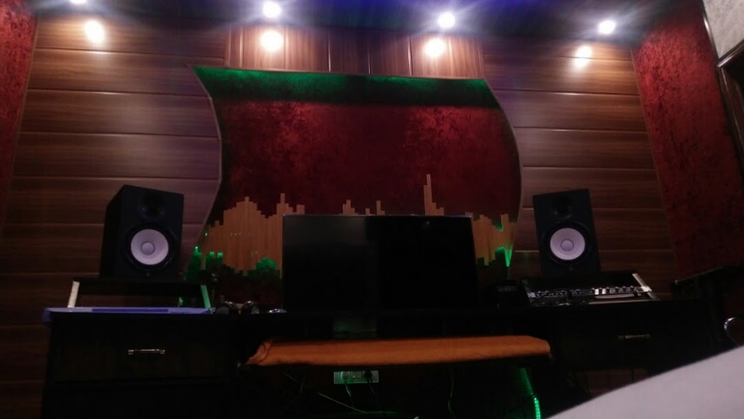 Noisy Rascal Studio