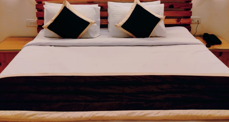 HOTEL CORBETT REGENCY