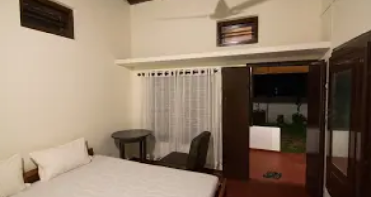 Piggy Hostel Varkala (formerly Short Giraffe)