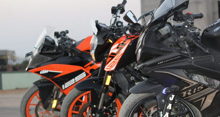 RJ-23 BIKE RIDERS - SIkar