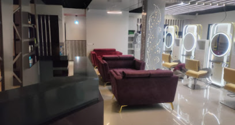 Cloud 9 Unisex Salon Rishikesh