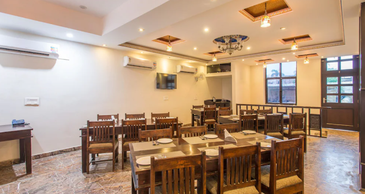 Hotel Surya Garh - Party Lawn & Marriage Garden