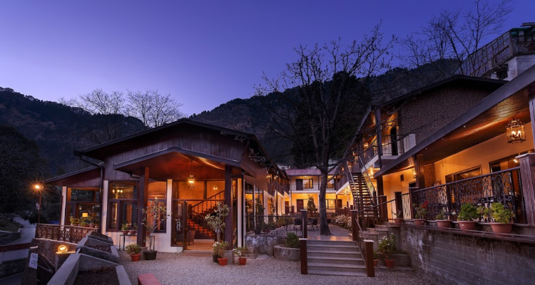 The Earl's Court, Nainital