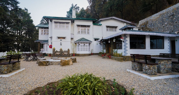 Bhikampur Lodge By Howard