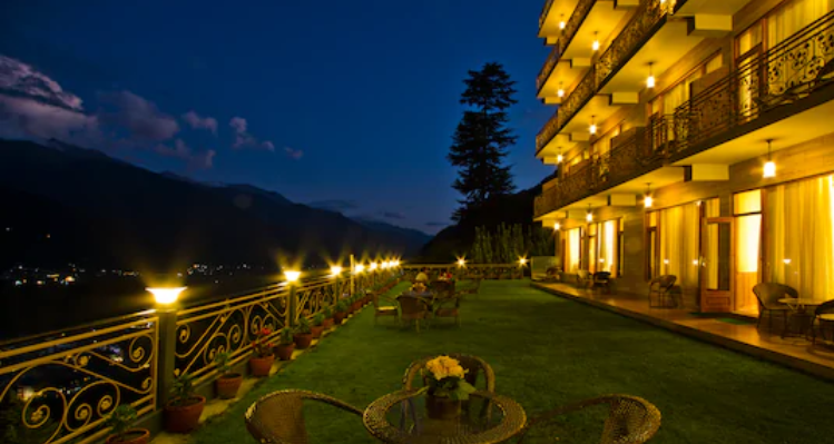 Holiday Heights & Spa Manali
