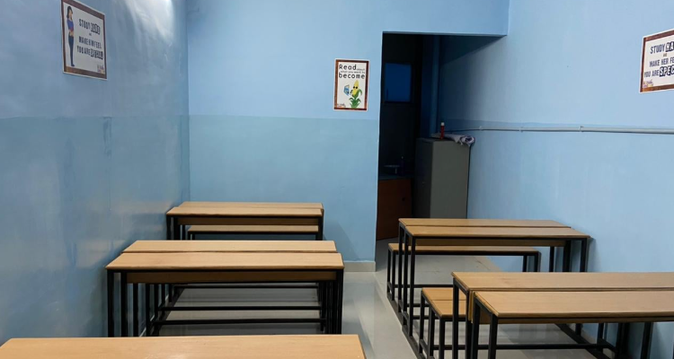 First Mentor Library || Best Library || Self-Study Center || Co-Working Space in Gwalior