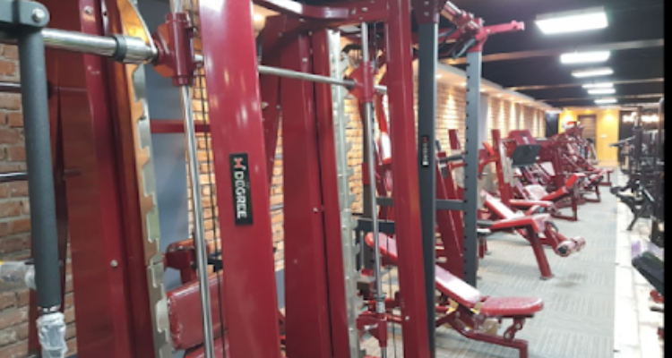 Shredzz Gym- Best Gym | Aerobic Meditation and Zumba Classes in Chowk Lucknow