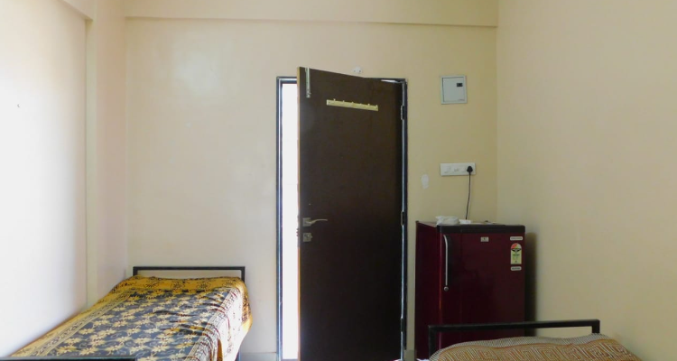 Yashodhan Gents PG Hostel