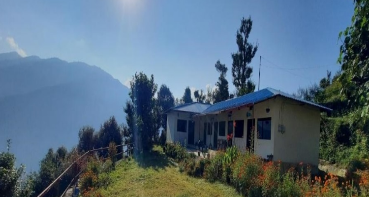 Chaukhamba View Resort