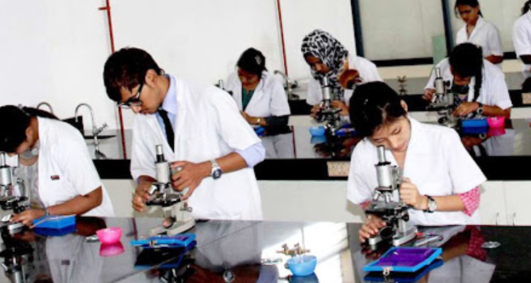 UIHMT College of Biomedical Science Technology