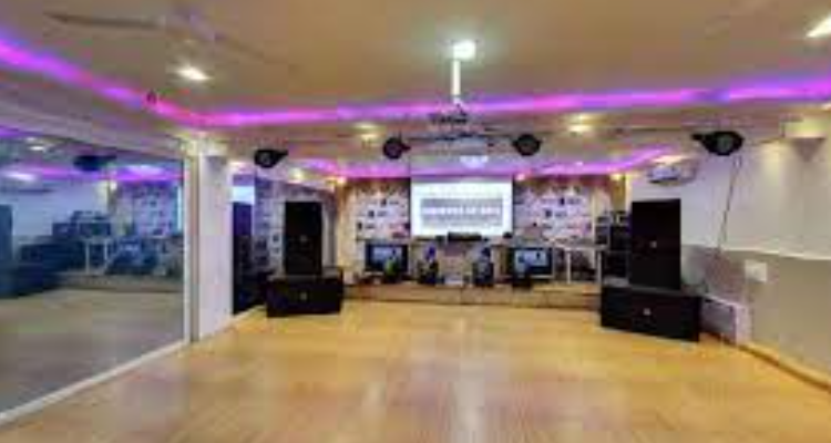Diamond AC Hall
