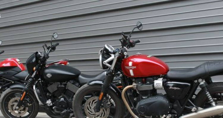 Royal Brothers - Bike Rentals
