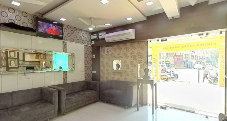RAJ JEWELLERS