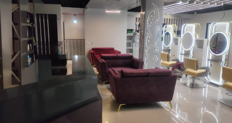 Cloud 9 Unisex Salon Rishikesh - Best Unisex Salon in Rishikesh