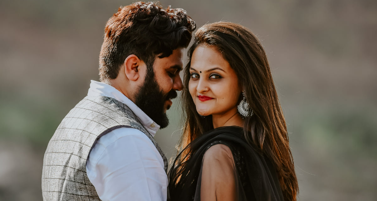 Momenttra - Wedding Photographer in Vadodara, Gujarat, India