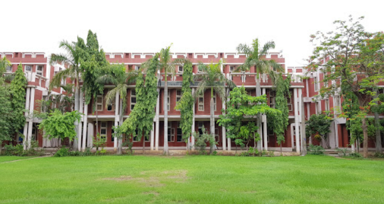 Sarvajanik College of Engineering & Technology